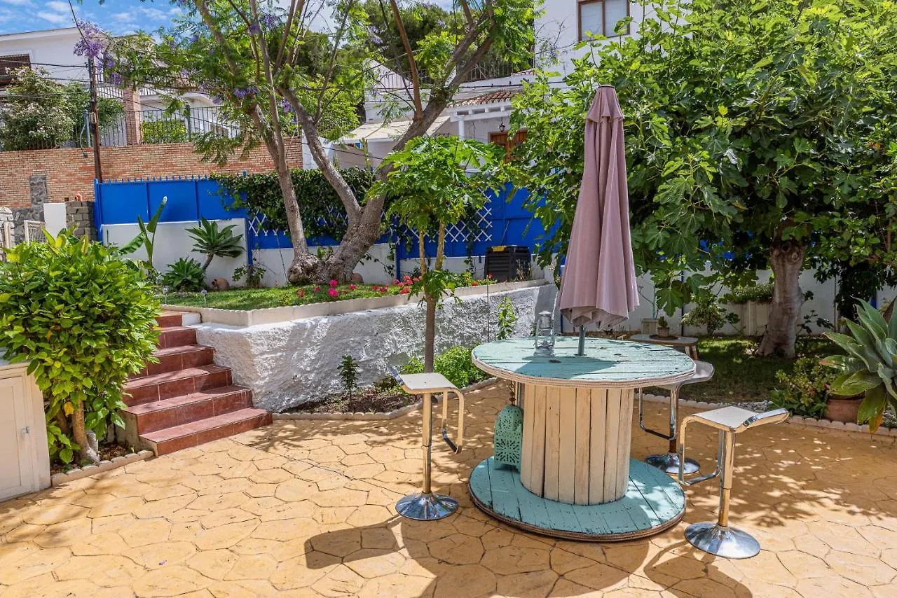 Blue Castle Guesthouse Málaga Spagna