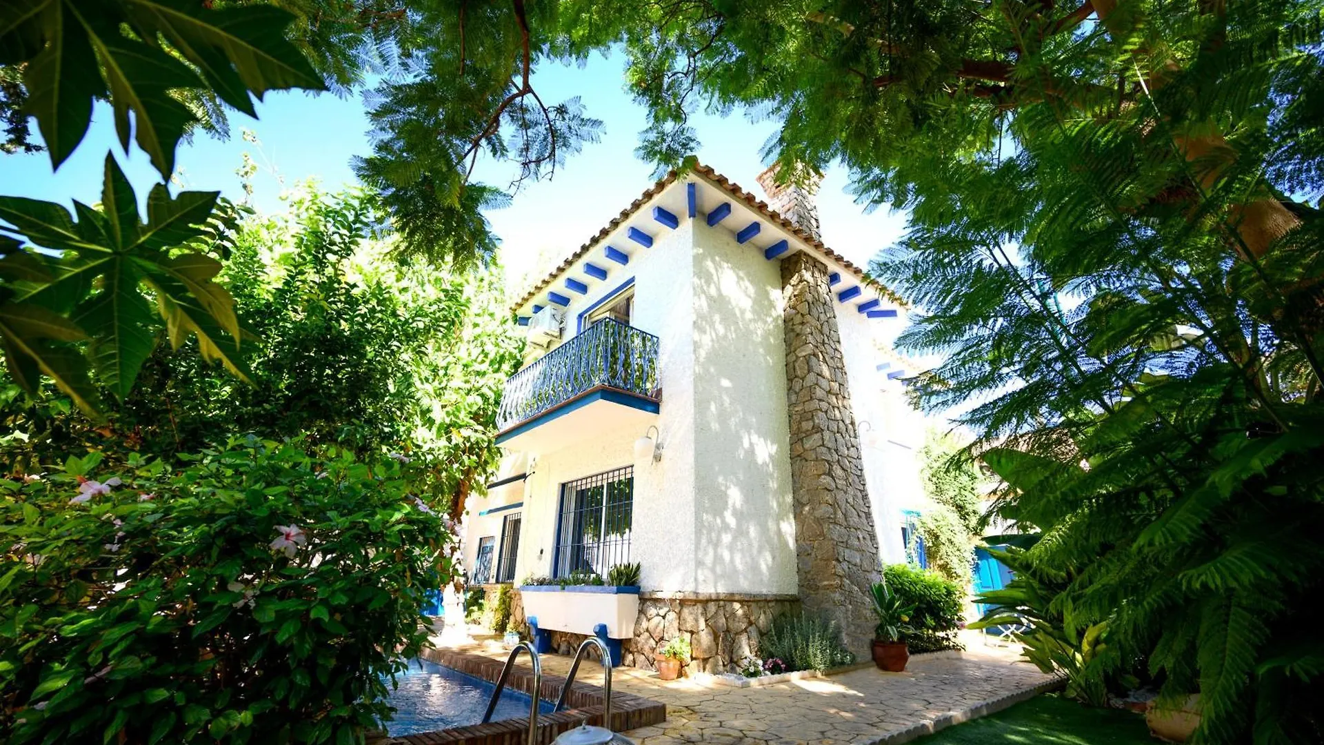 Blue Castle Guesthouse Málaga