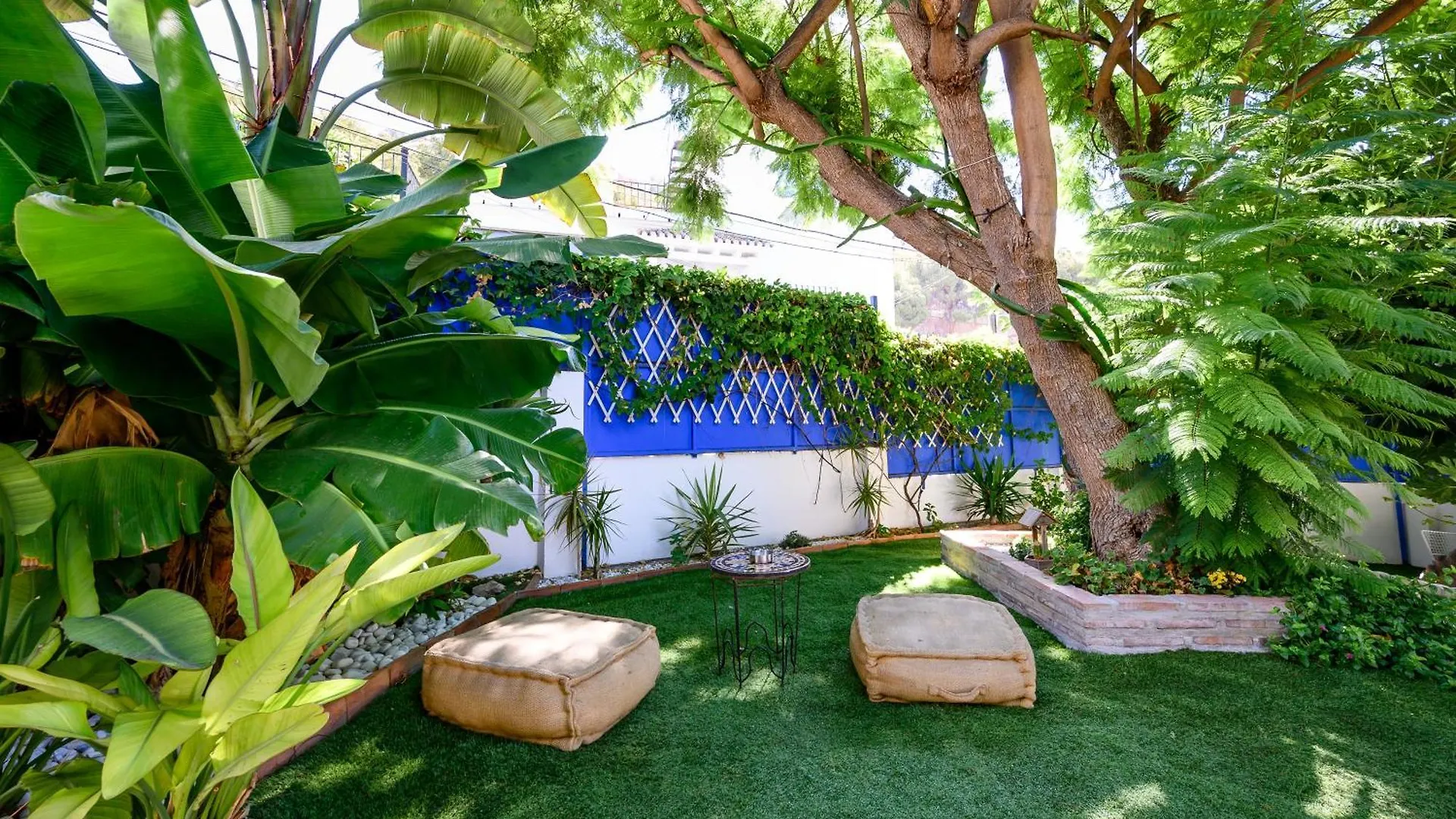 Blue Castle Guesthouse Malaga Spain