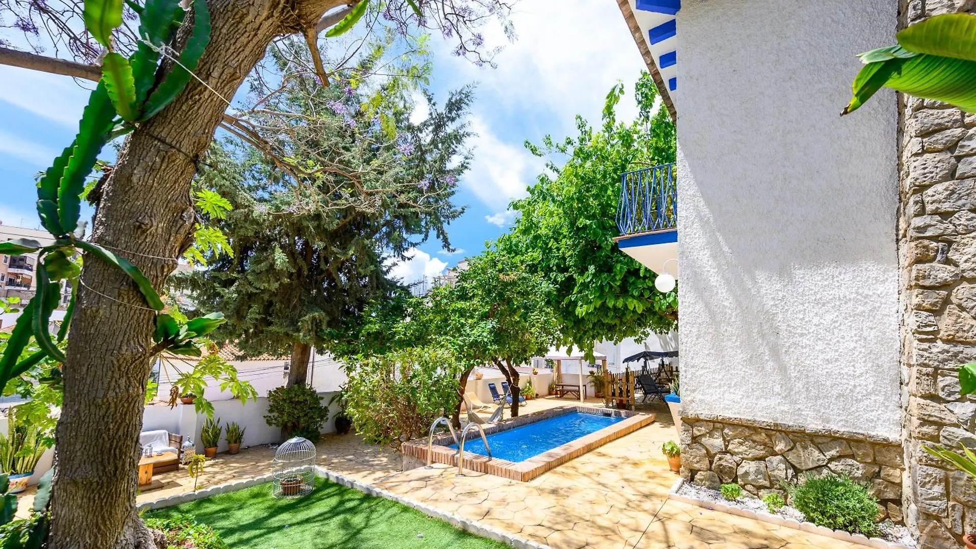 Homestay Blue Castle Guesthouse Malaga