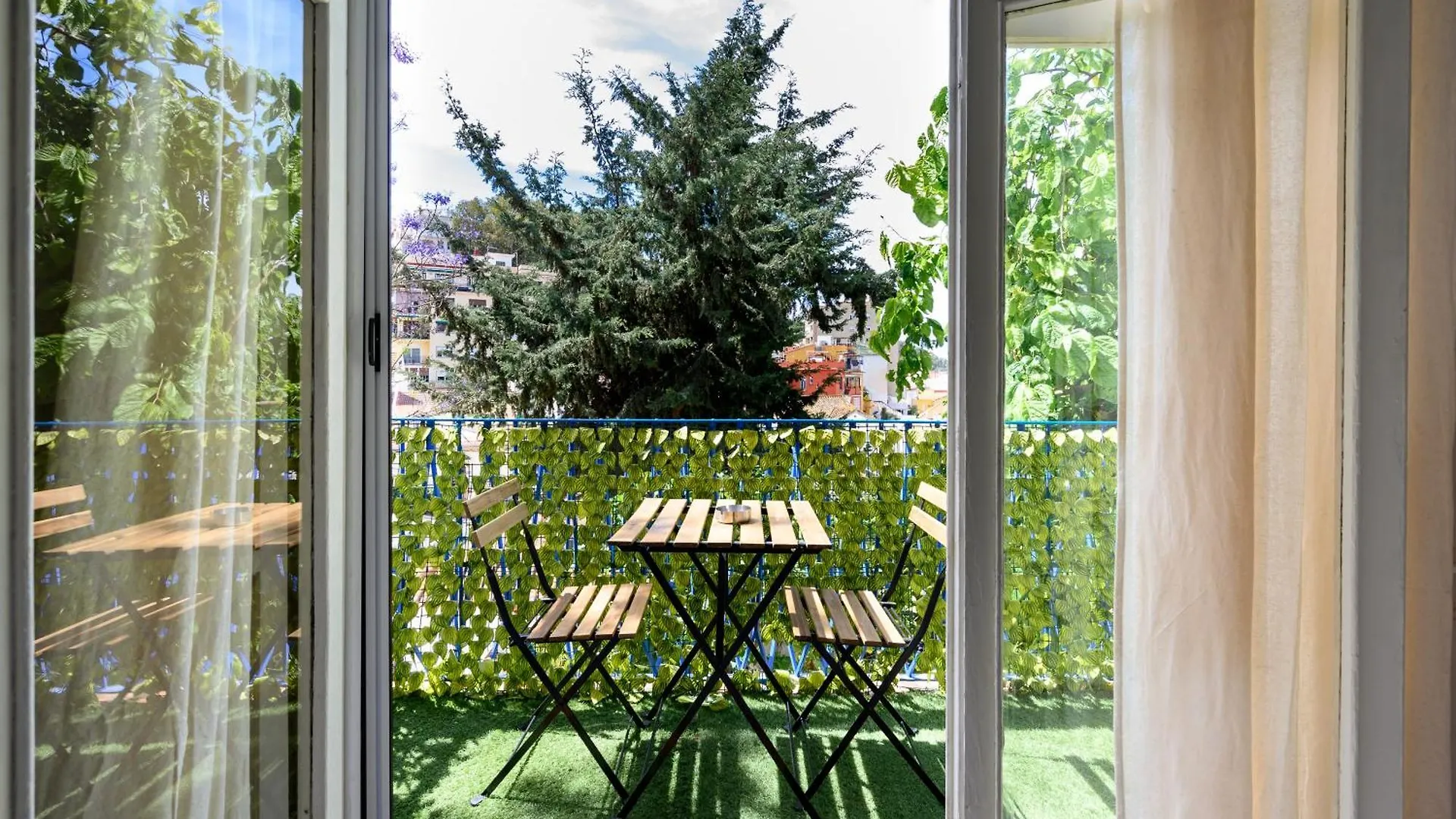 Homestay Blue Castle Guesthouse Malaga