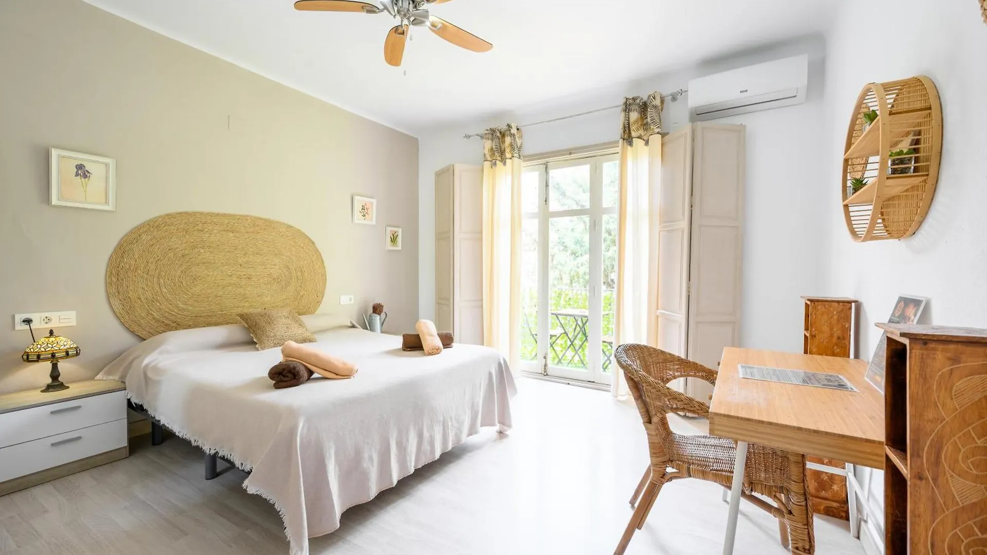 Blue Castle Guesthouse Malaga Homestay
