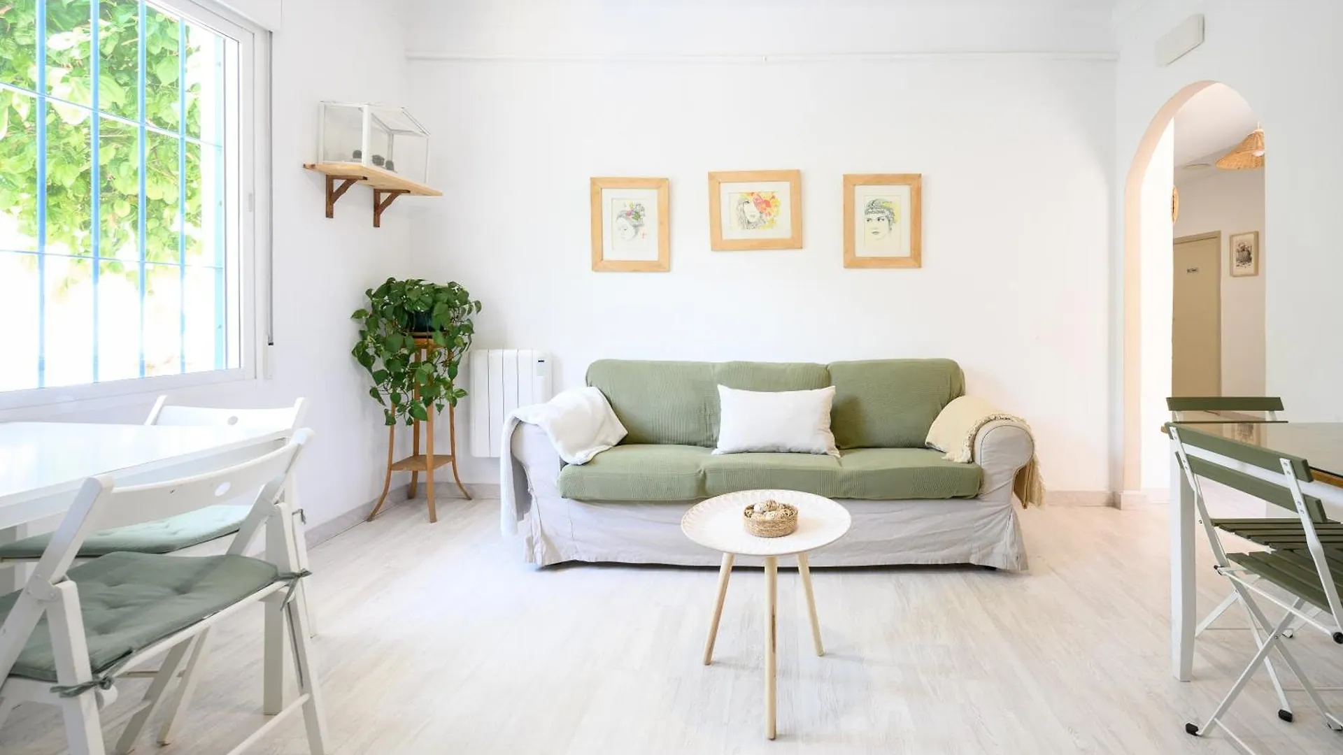 Homestay Blue Castle Guesthouse Malaga